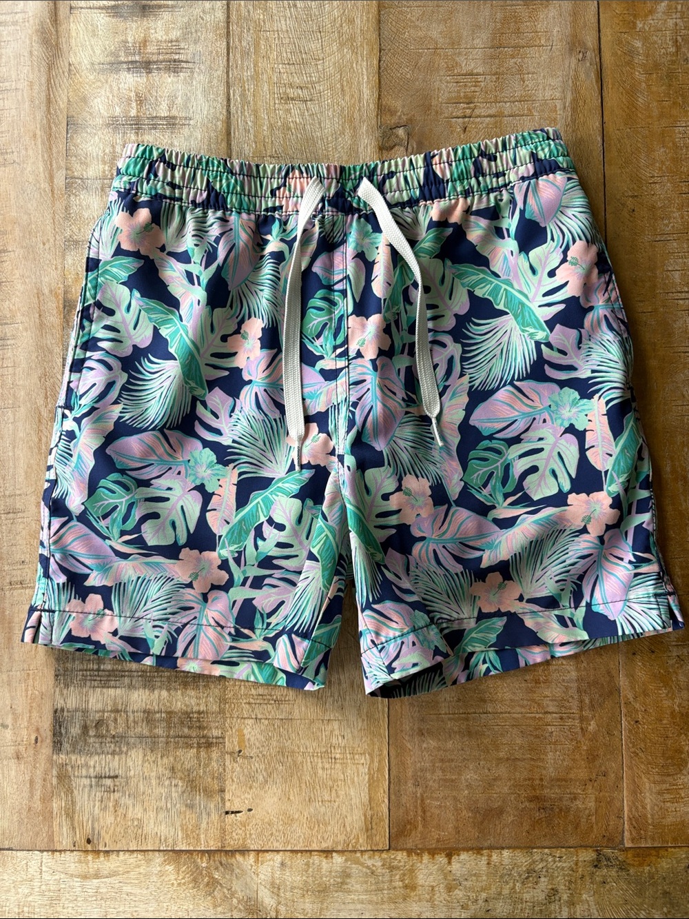 Chubbies boy floral swim trunks S(8-9)